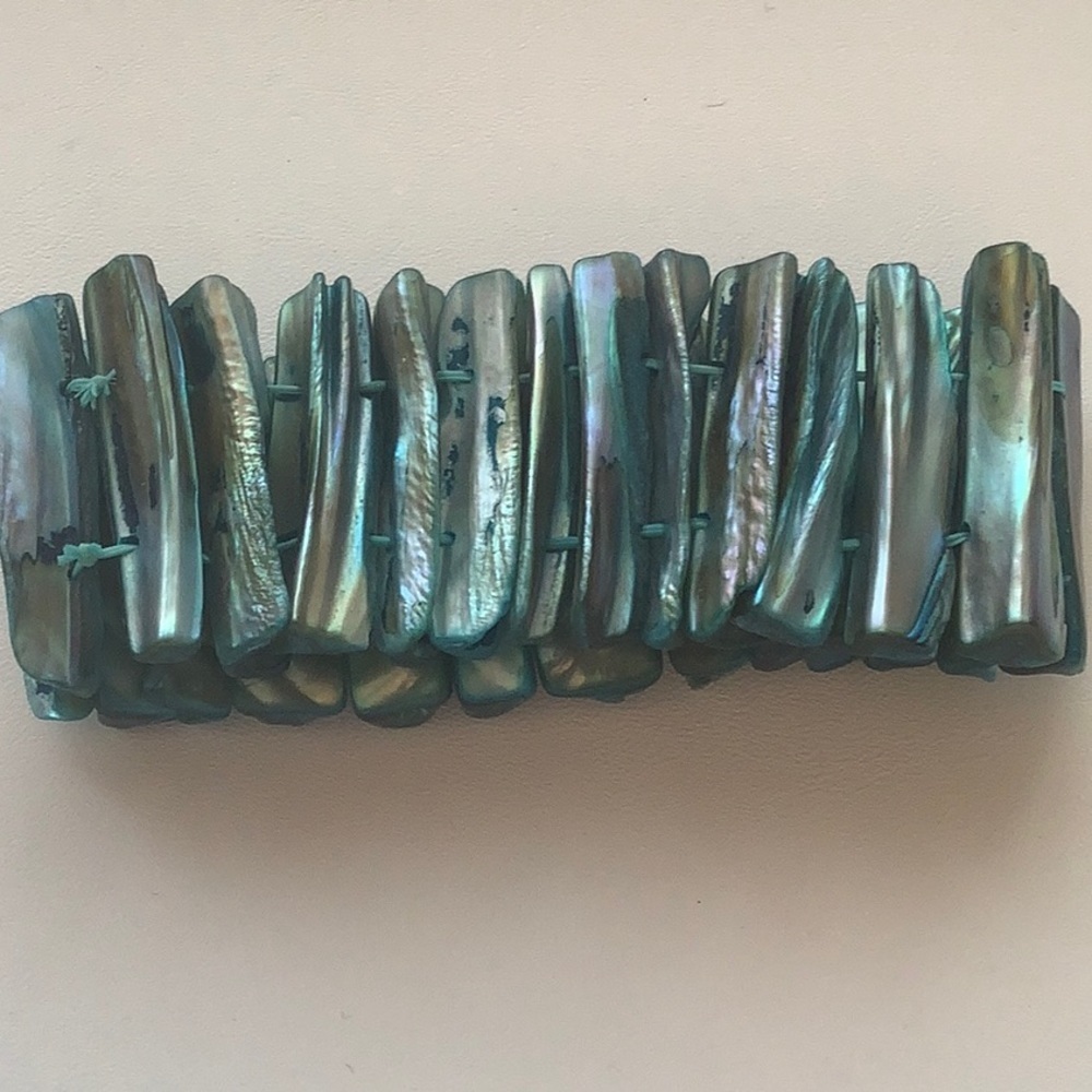 Peacock  Ocean Jewel tones Shell Stretch Bracelet - Picture 6 of 6